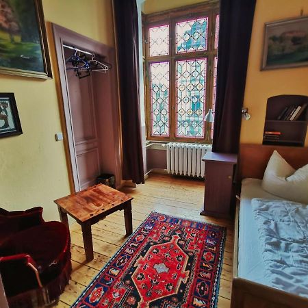 Hummel Hostel - Historische Stadtvilla mit Garten Weimar  Buitenkant foto