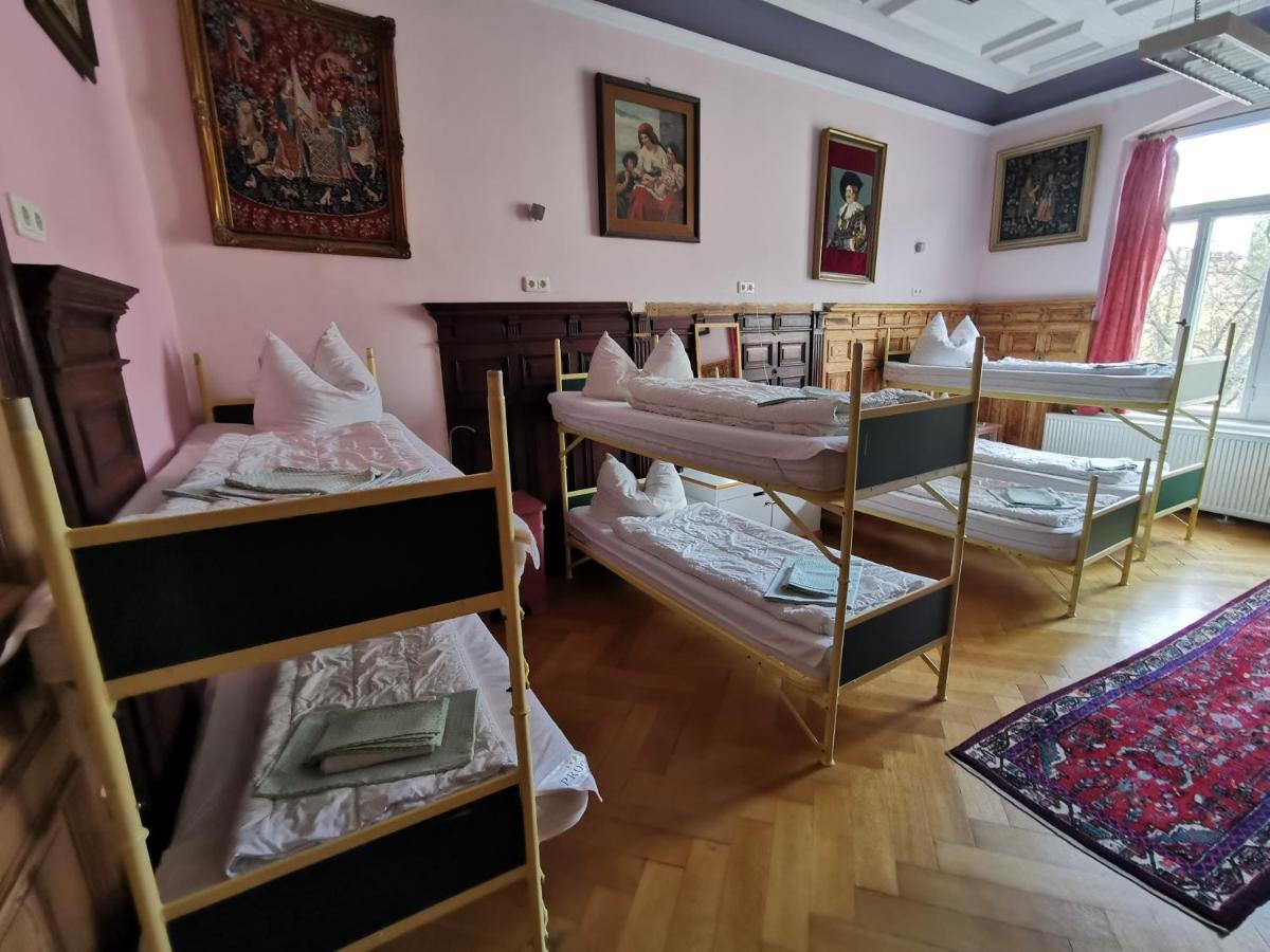 Hummel Hostel - Historische Stadtvilla mit Garten Weimar  Buitenkant foto