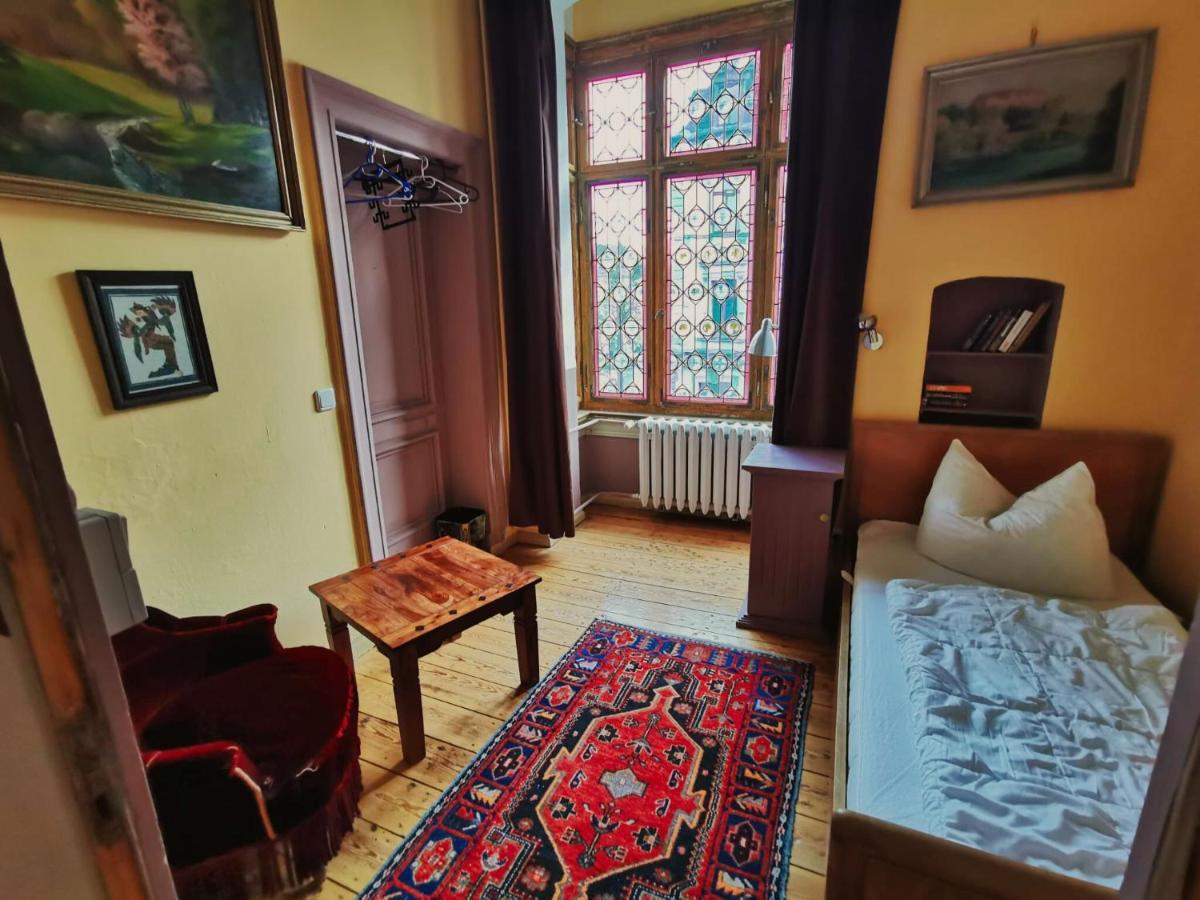 Hummel Hostel - Historische Stadtvilla mit Garten Weimar  Buitenkant foto