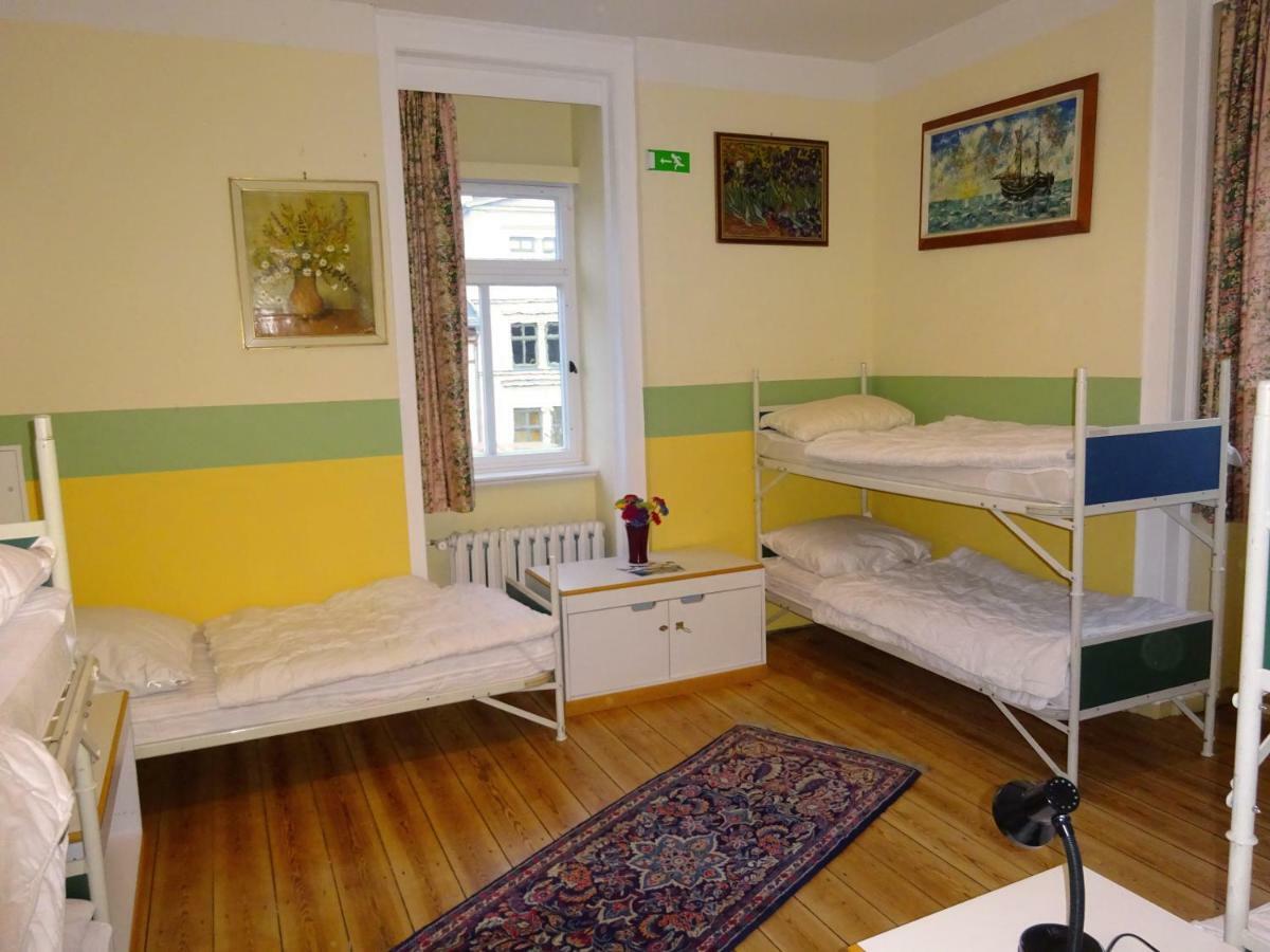 Hummel Hostel - Historische Stadtvilla mit Garten Weimar  Buitenkant foto