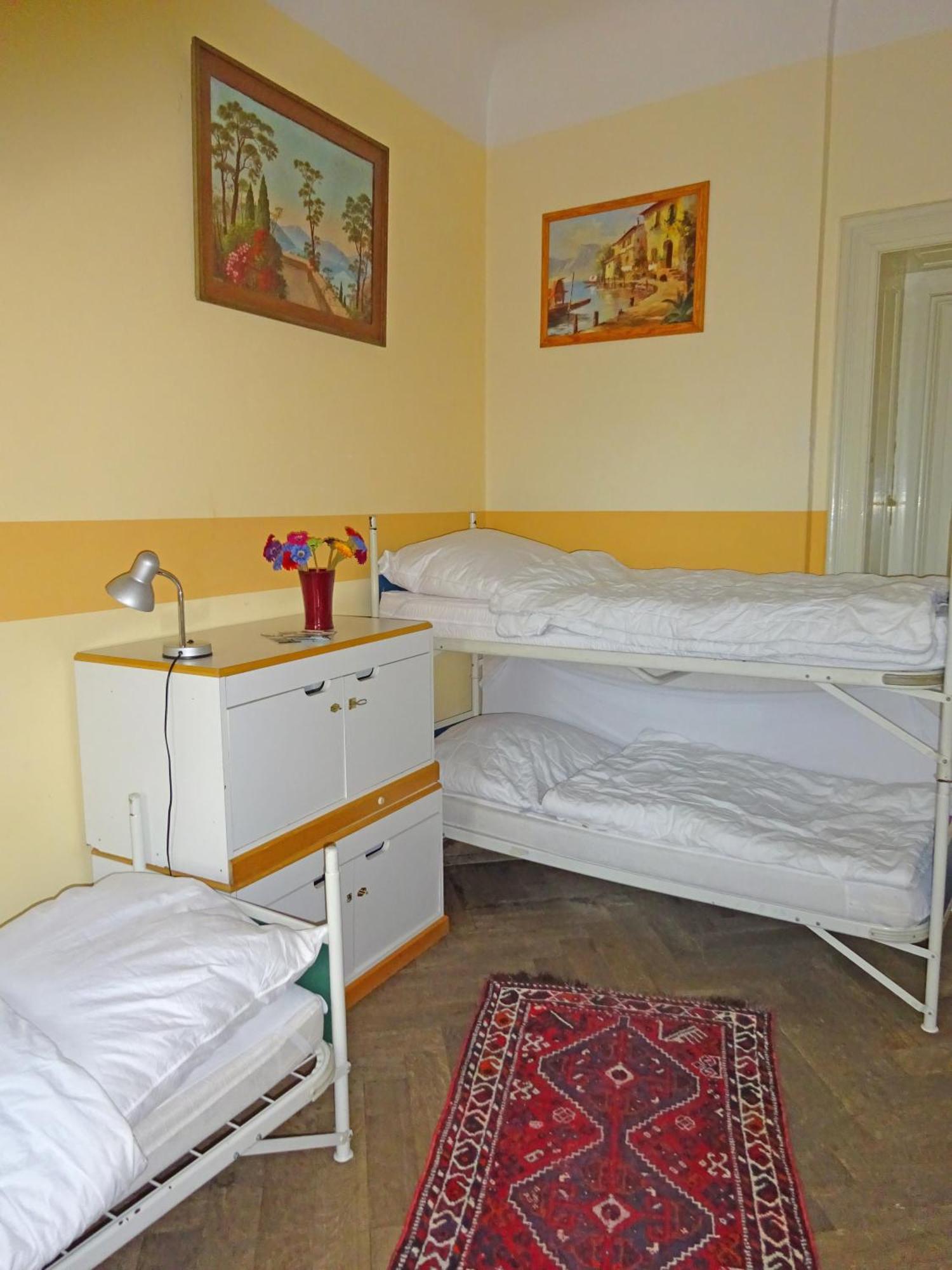 Hummel Hostel - Historische Stadtvilla mit Garten Weimar  Buitenkant foto