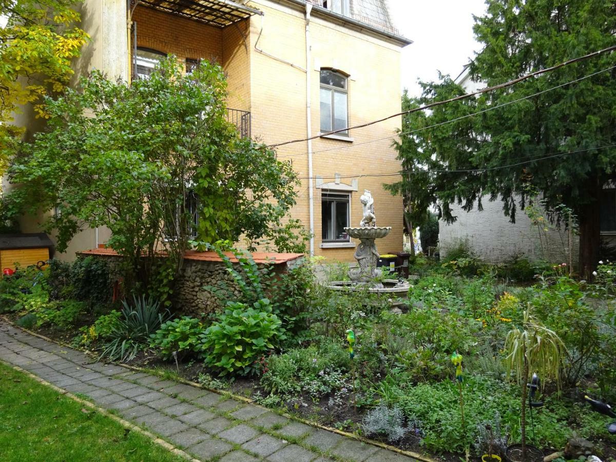 Hummel Hostel - Historische Stadtvilla mit Garten Weimar  Buitenkant foto
