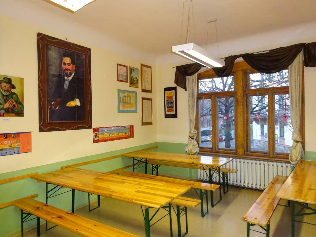 Hummel Hostel - Historische Stadtvilla mit Garten Weimar  Buitenkant foto