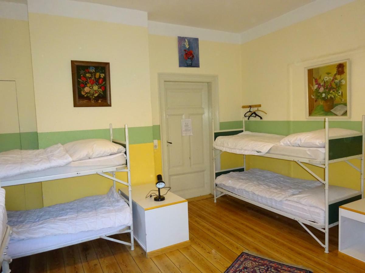 Hummel Hostel - Historische Stadtvilla mit Garten Weimar  Buitenkant foto
